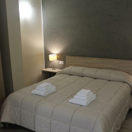 B&B Del Corso San Cataldo  Bagian luar foto
