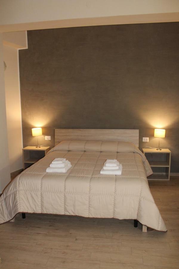 B&B Del Corso San Cataldo  Bagian luar foto